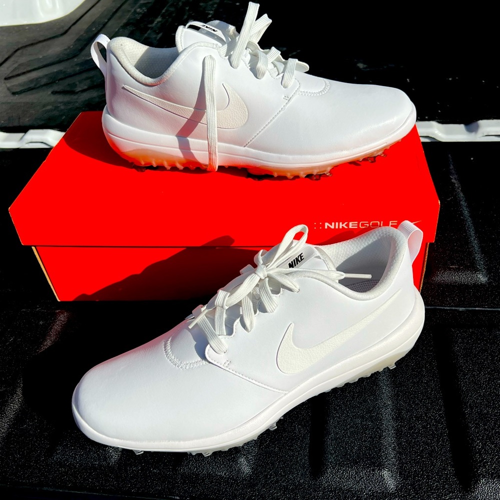 Brand new never worn Nike Roshe G Tour